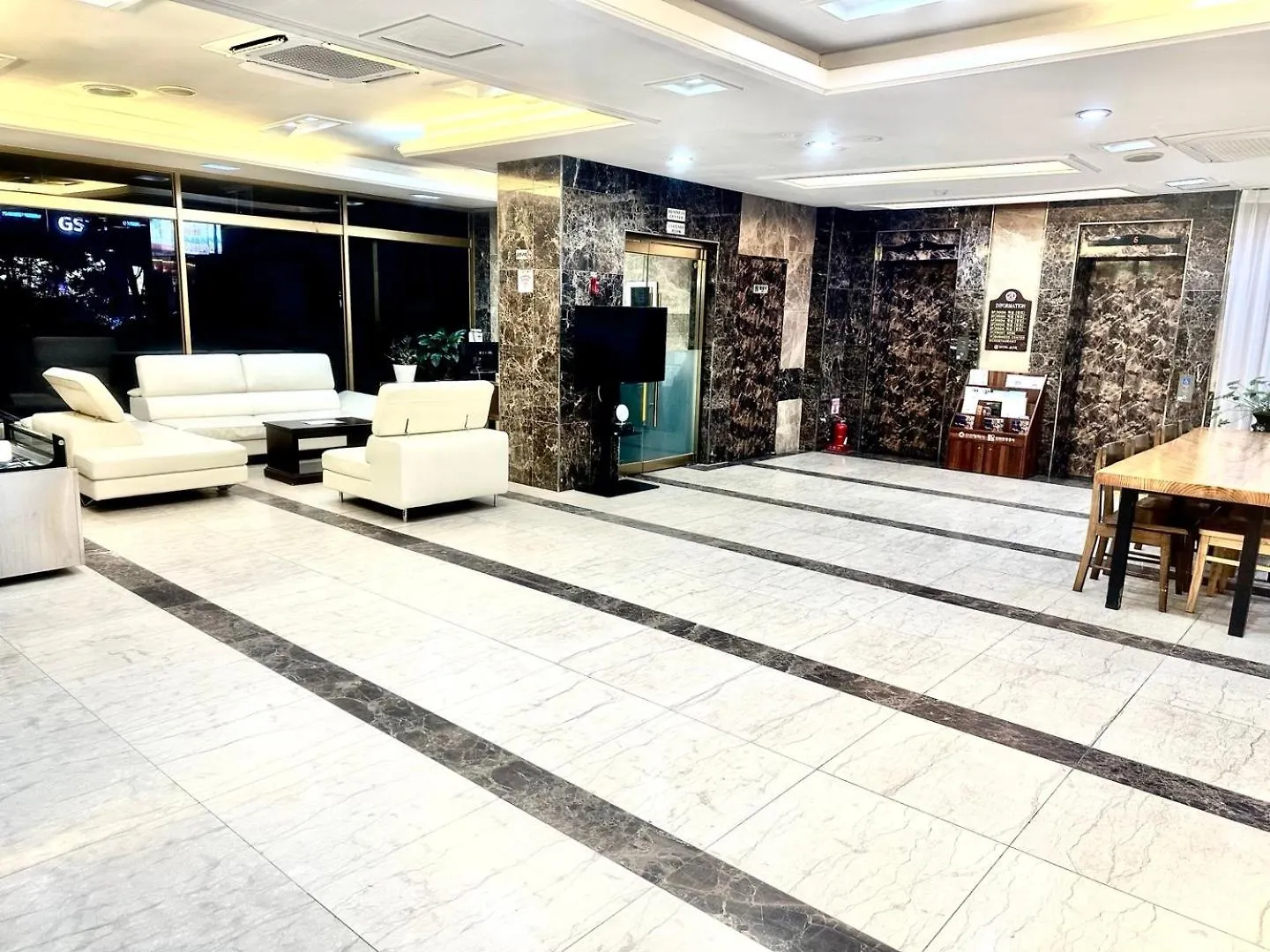 Hotel Airport June Incheon 2*,