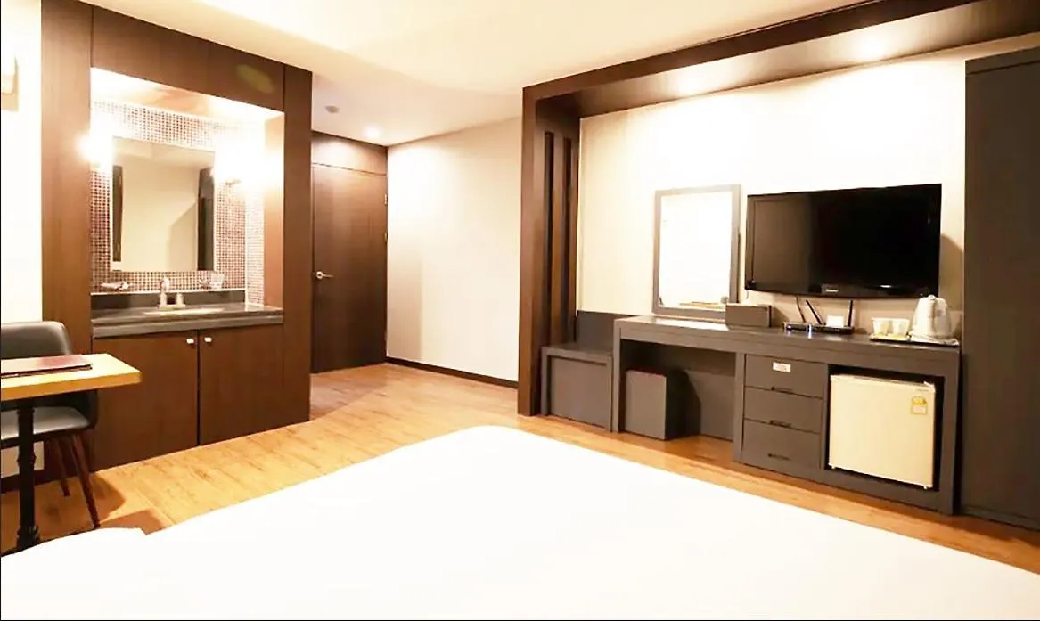 Incheon Airport Hotel June