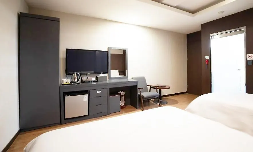 Hotel Airport June Incheon 2*,  South Korea