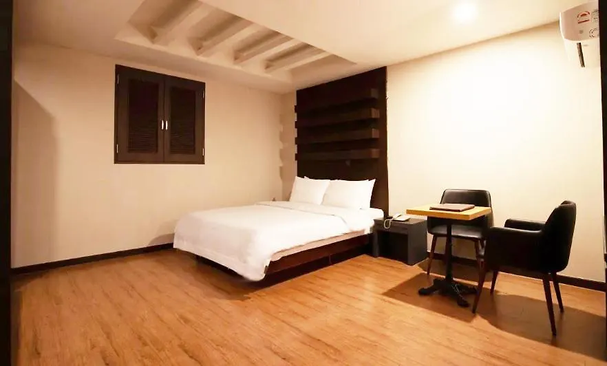 Hotel Airport June Incheon