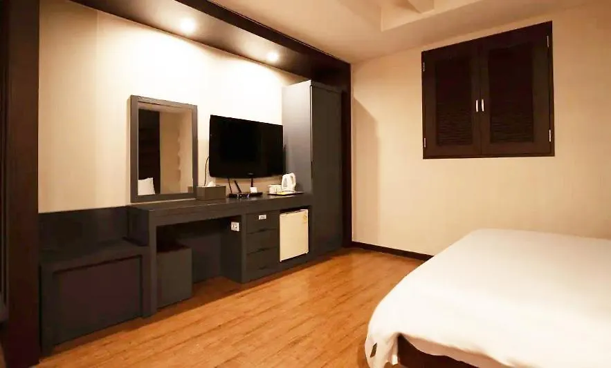 Incheon Airport Hotel June