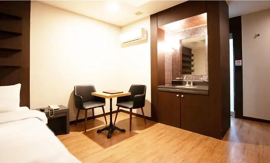 Incheon Airport Hotel June 2*,  South Korea