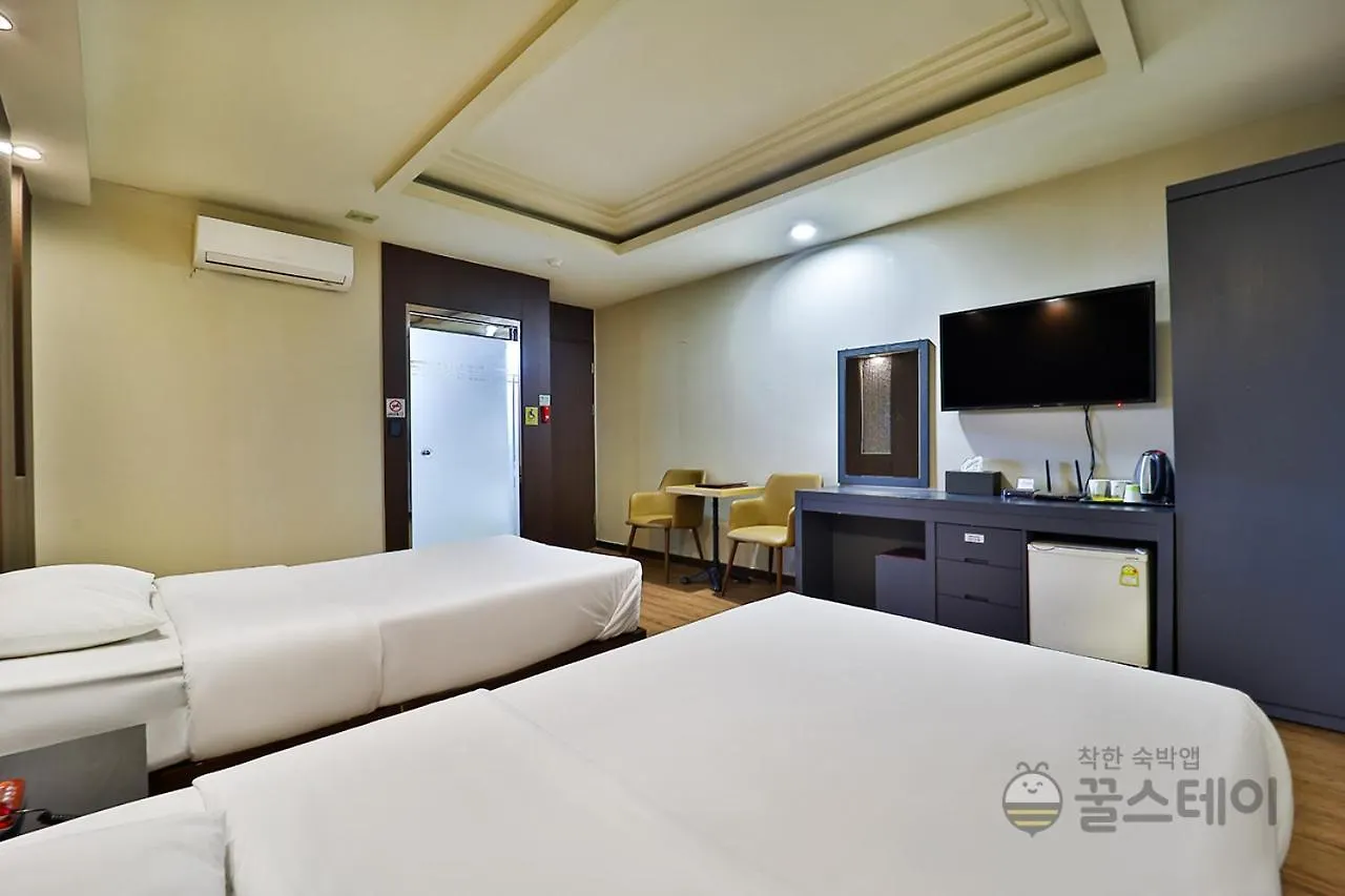 Hotel Airport June Incheon 2*,  South Korea