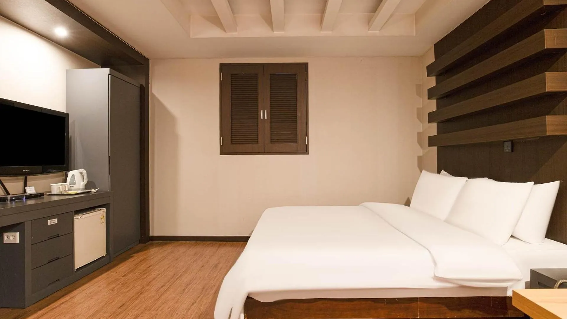 **  Incheon Airport Hotel June South Korea