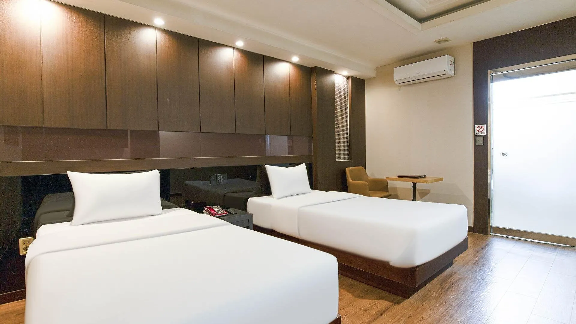 Incheon Airport Hotel June