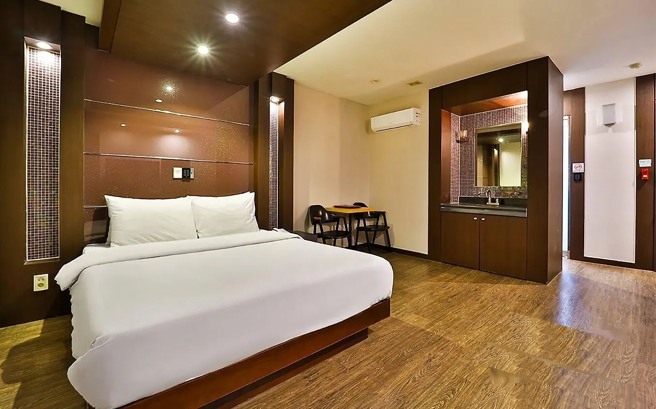 **  Incheon Airport Hotel June 대한민국