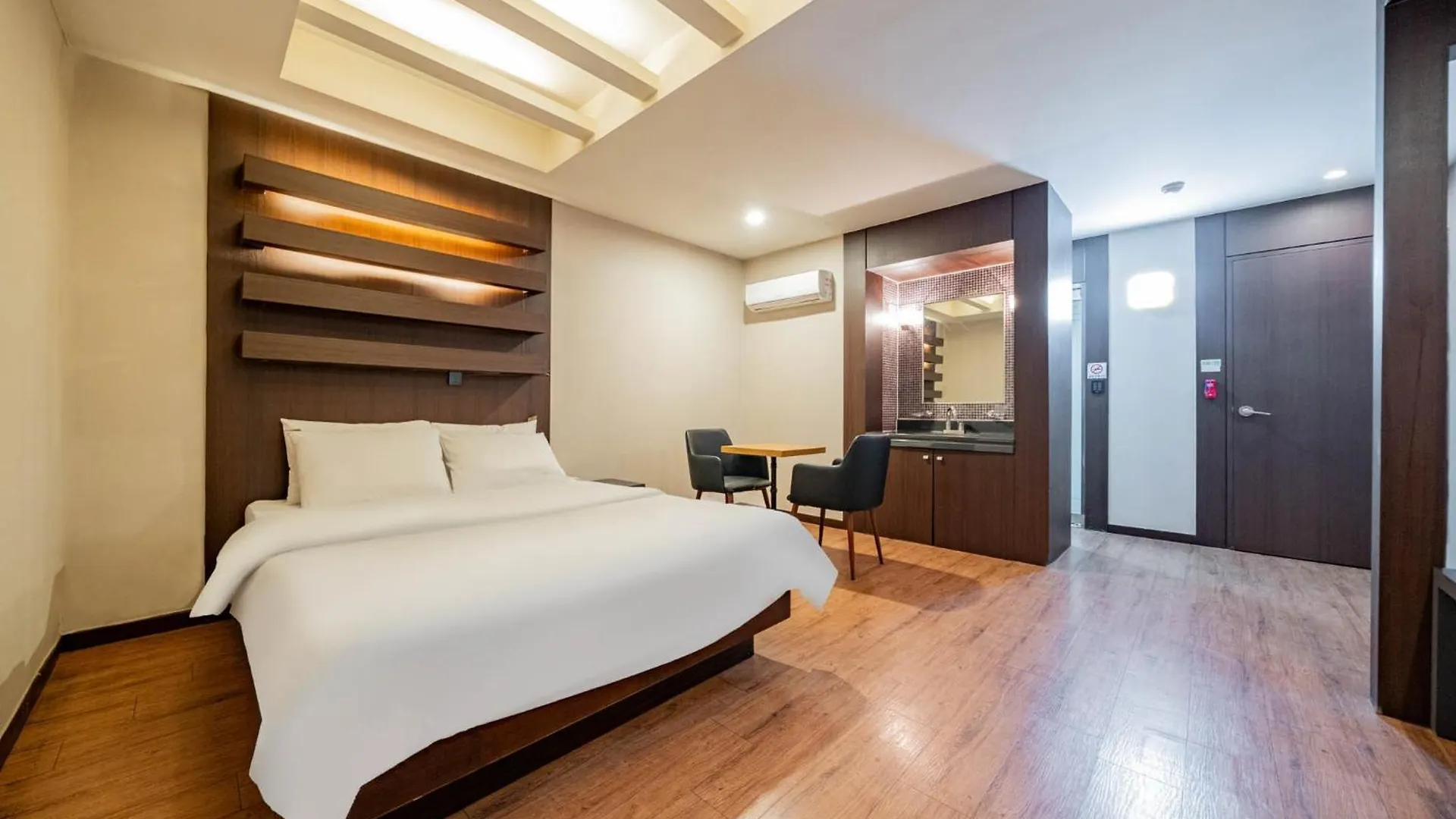 Incheon Airport Hotel June South Korea