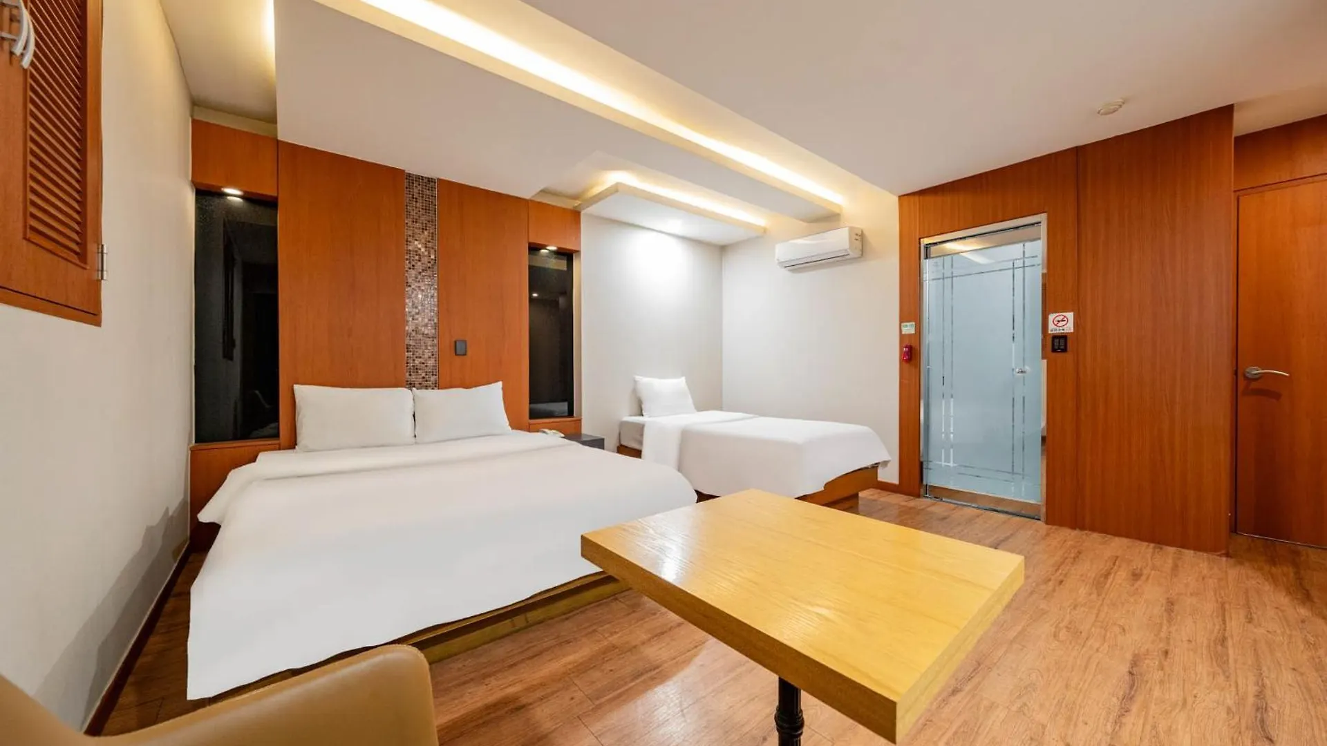 Incheon Airport Hotel June South Korea