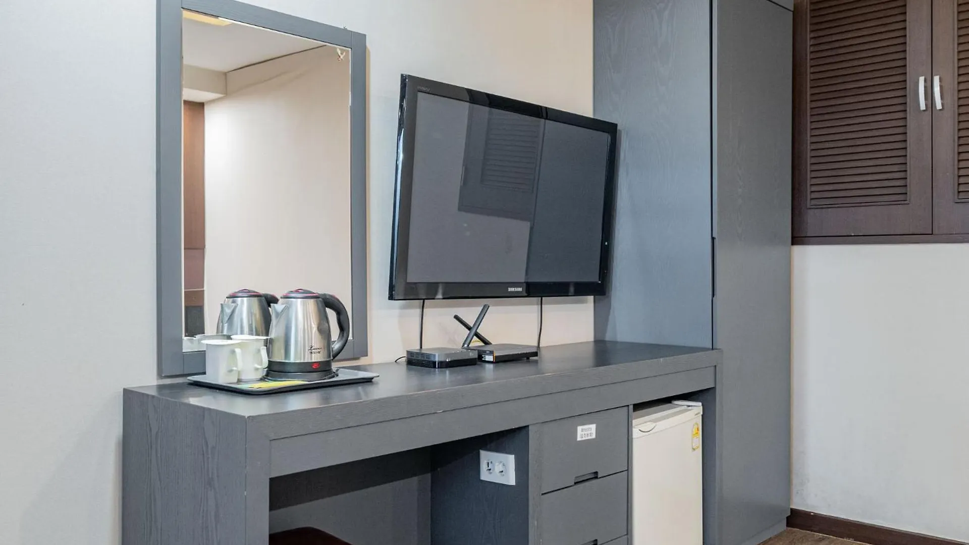 **  Incheon Airport Hotel June 韓国