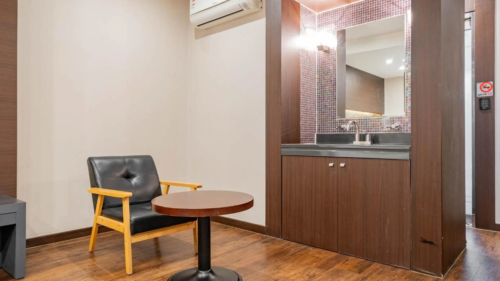 Incheon Airport Hotel June