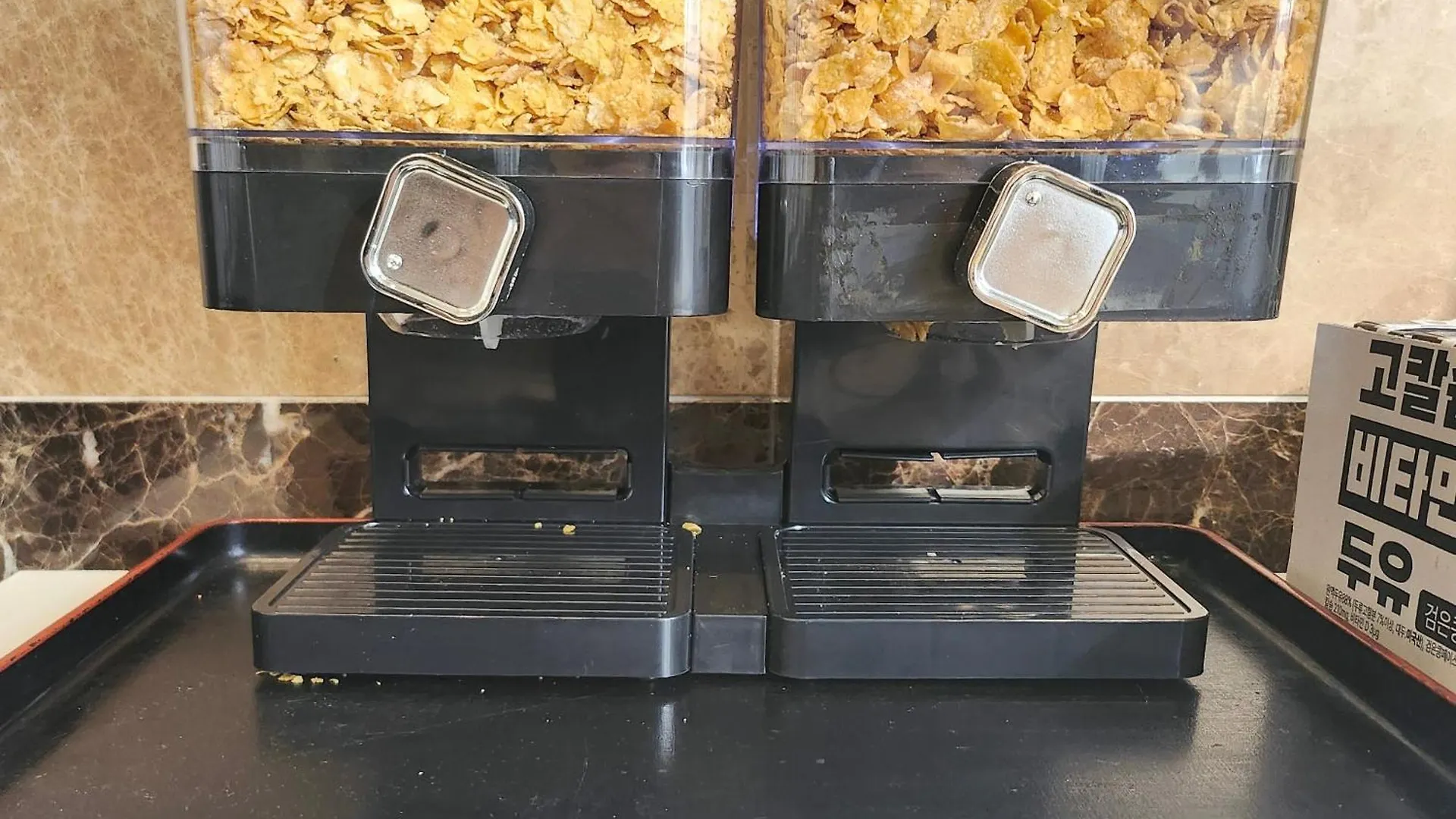 Incheon Airport Hotel June 2*,  韓国