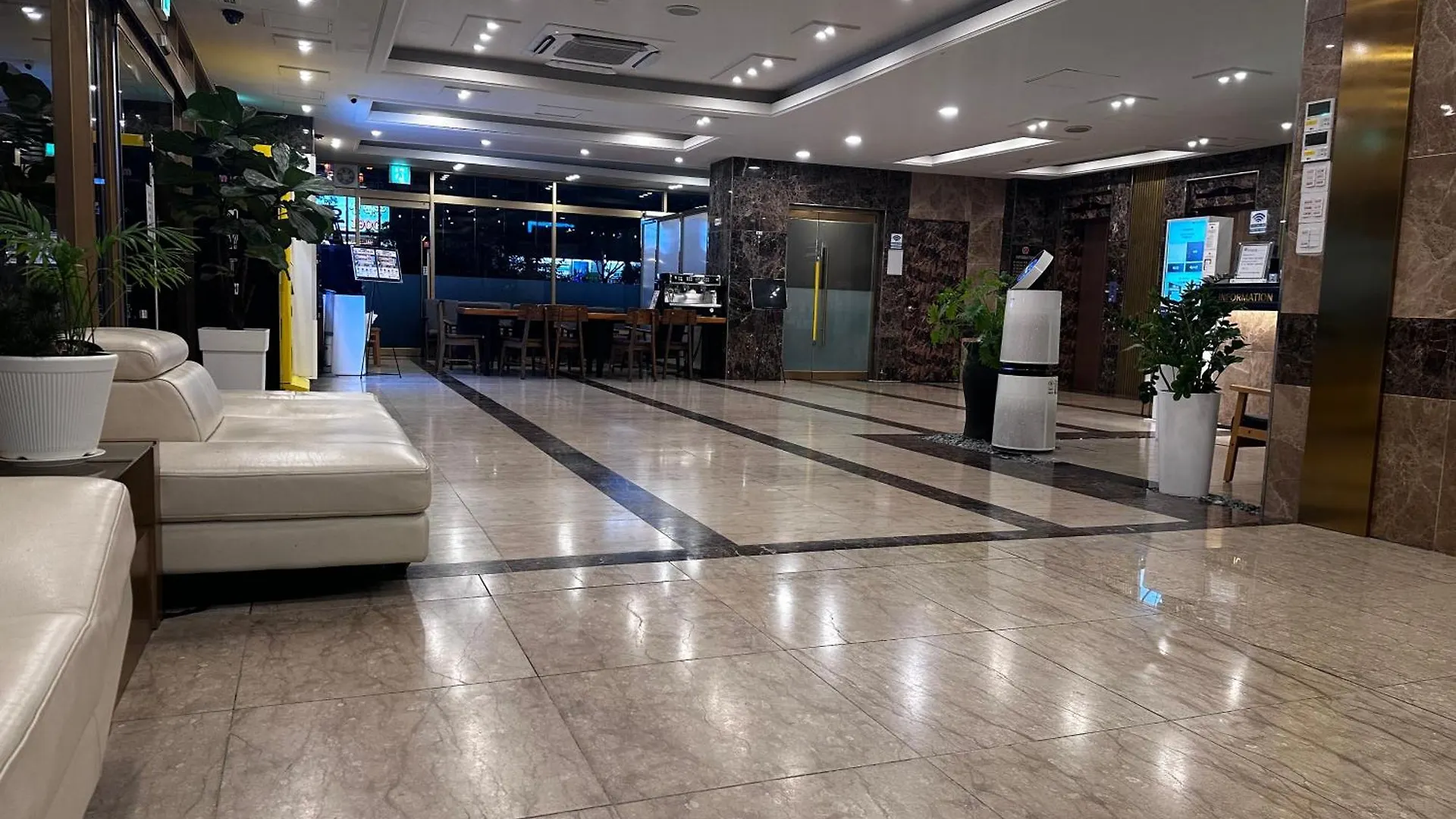 Incheon Airport Hotel June 2*,