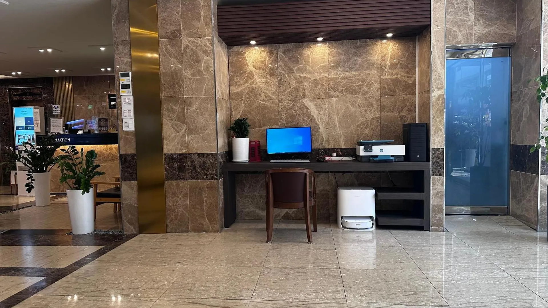 Incheon Airport Hotel June