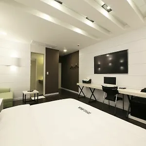 premium-ava.busan-hotelsweb.com/