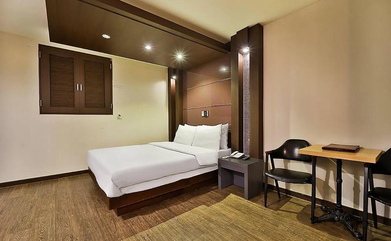 Incheon Airport Hotel June 2*,