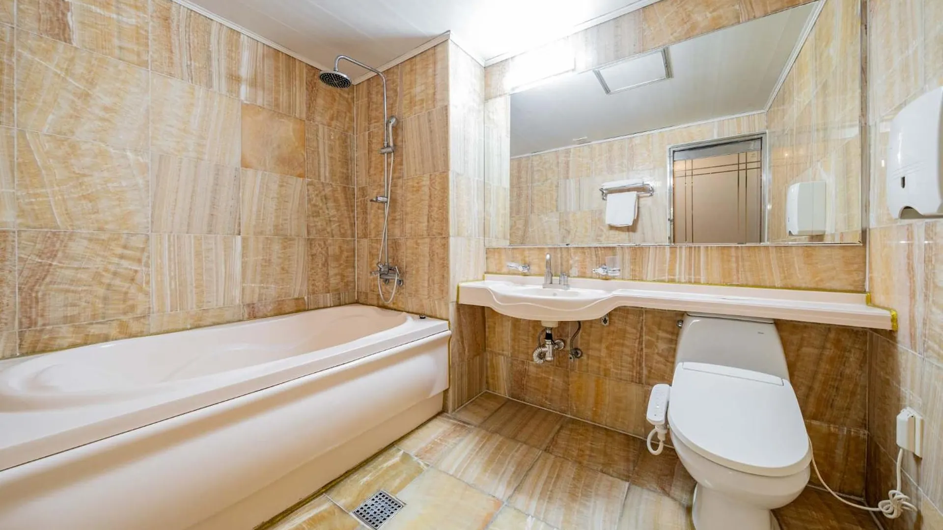 **  Incheon Airport Hotel June 대한민국